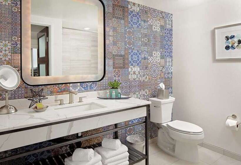 Номер Executive, Hilton Short Hills