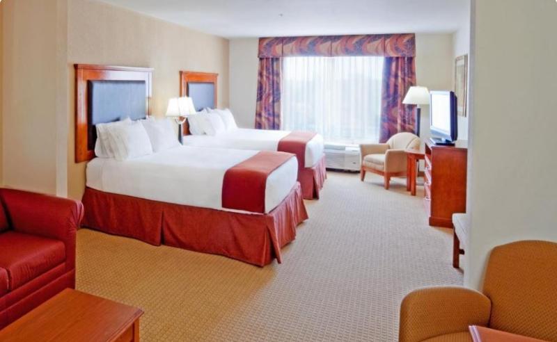 Люкс, Holiday Inn Express & Suites Albany Airport Area   Latham, An Ihg