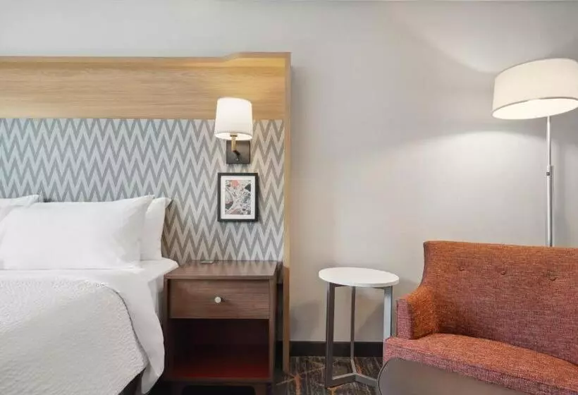اتاق استاندارد با تخت بزرگ, Holiday Inn Portsmouth, An Ihg