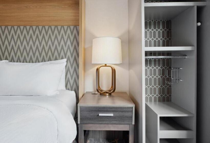 חדר סטנדרט עם מיטת קינג, Holiday Inn Portsmouth, An Ihg