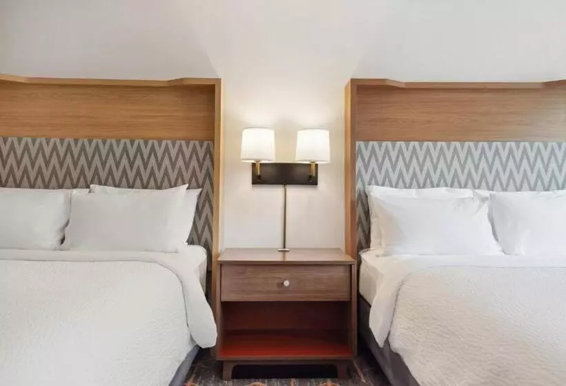 اتاق استاندارد, Holiday Inn Portsmouth, An Ihg
