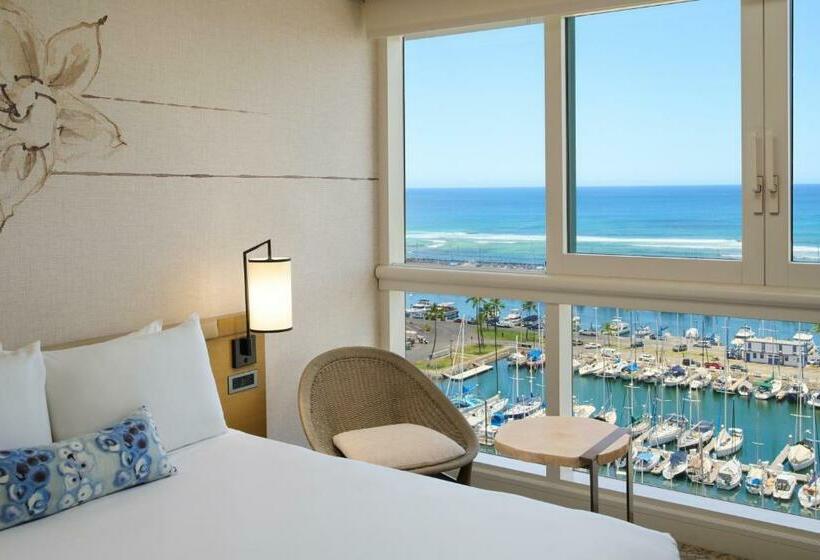 غرفة قياسية مطلّة علي البحر, Prince Waikiki