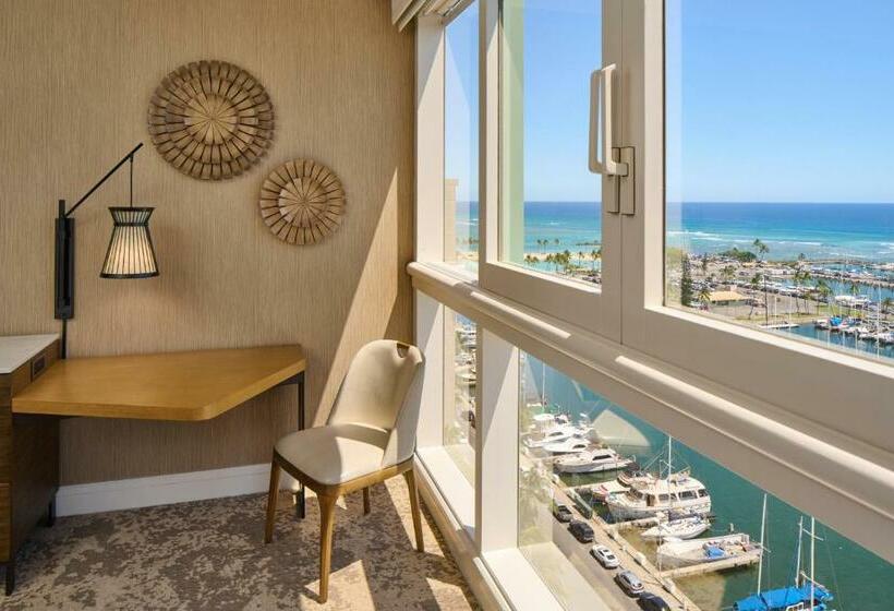 غرفة قياسية مطلّة علي البحر, Prince Waikiki