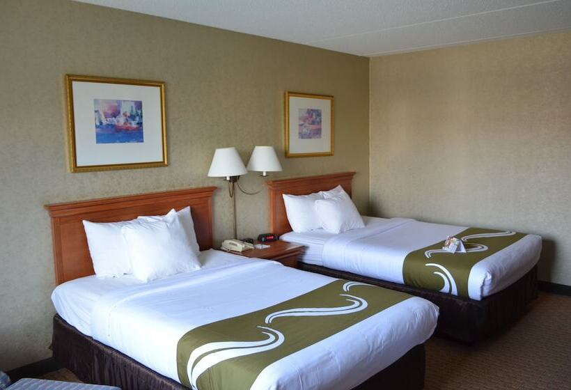 스탠다드 룸 더블 침대 2개, Quality Inn