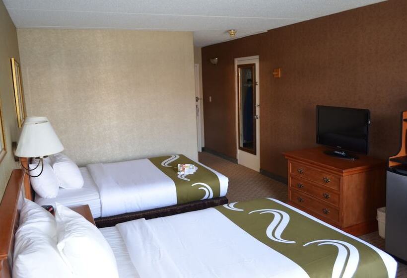 스탠다드 룸 더블 침대 2개, Quality Inn