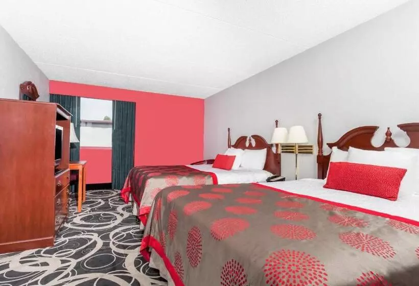 身障者適用スタンダードルーム, Ramada By Wyndham Henderson/evansville