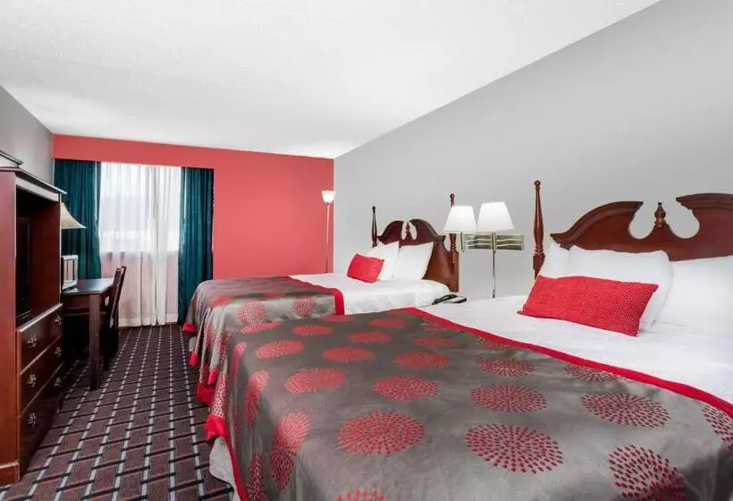 身障者適用スタンダードルーム, Ramada By Wyndham Henderson/evansville