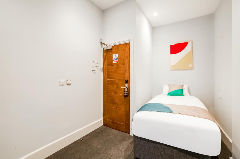 キングサイズベッドのスタンダードルーム, Red Roof Inn Hartford  New Britain