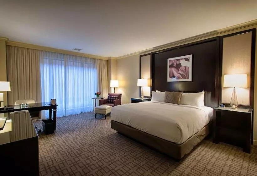 身障者適用ダブルベッド付きスタンダードルーム, The Royal Sonesta Harbor Court Baltimore