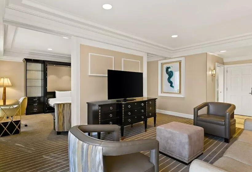 Deluxe-huone, The Royal Sonesta Harbor Court Baltimore