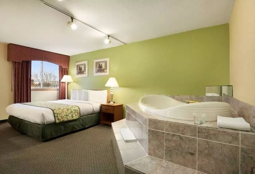 Bisneshuone, Travelodge By Wyndham Sturgis