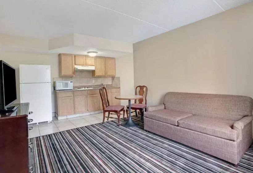 身障者適用スタンダードルーム, Wyndham Garden Charlotte Airport Southeast