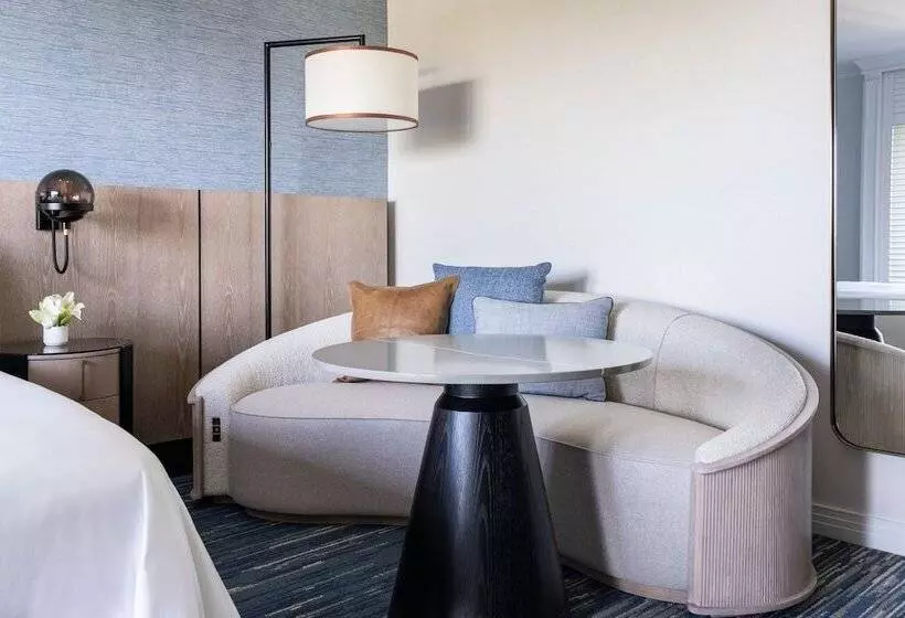 חדר דלוקס מותאם לאנשים עם מוגבלויות, The Ritz Carlton Dallas, Las Colinas
