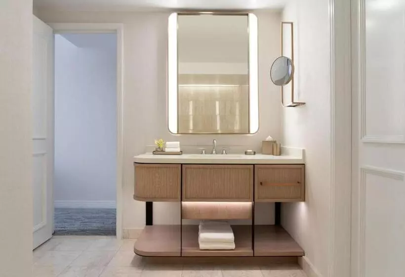 اتاق استاندارد با تخت بزرگ, The Ritz Carlton Dallas, Las Colinas