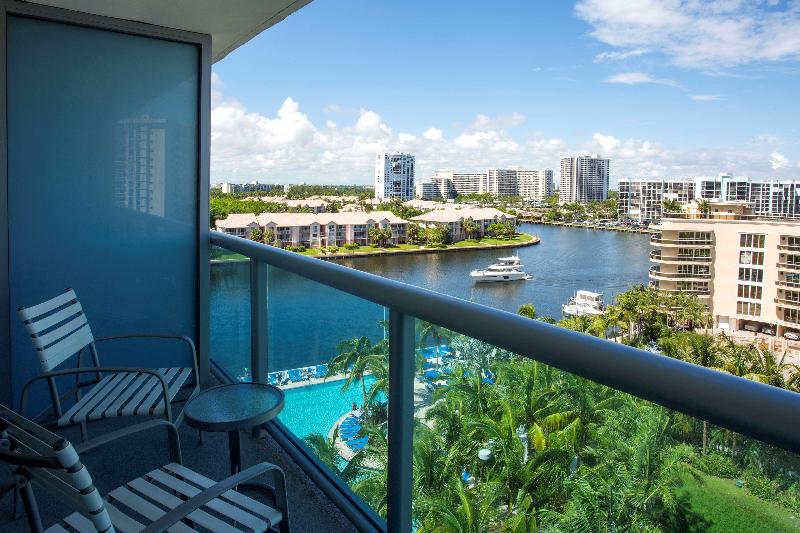 חדר סטנדרט עם מיטת קינג, Doubletree Resort By Hilton Hollywood Beach