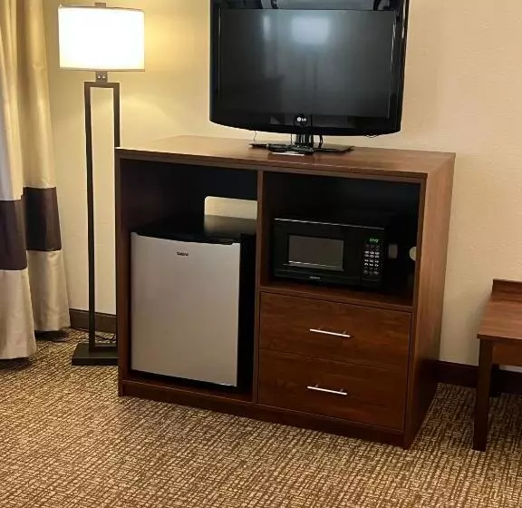 スイート, Comfort Inn
