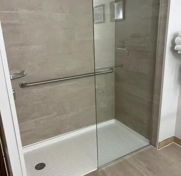 身障者適用キングサイズベッドルーム, Comfort Inn