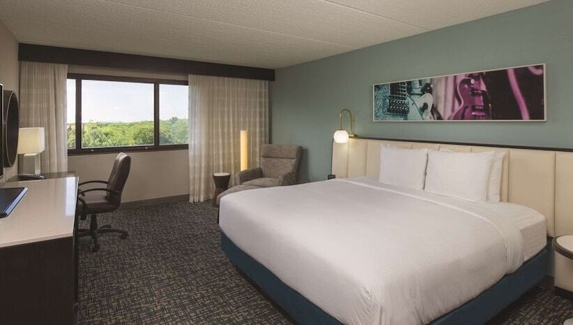 장애인을 위한 킹사이즈 침대 스탠다드 룸, Doubletree By Hilton Hotel Austin Northwest Arboretum