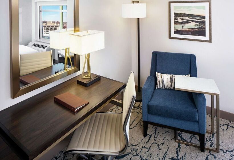 اتاق استاندارد با 2 تخت دوبل, Doubletree By Hilton Manchester Downtown