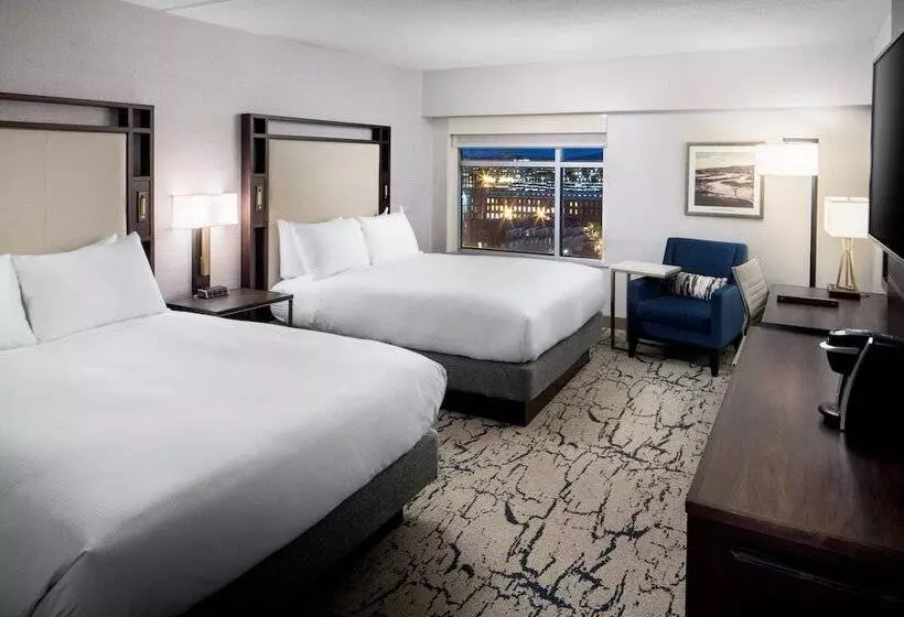 اتاق استاندارد با 2 تخت دوبل, Doubletree By Hilton Manchester Downtown