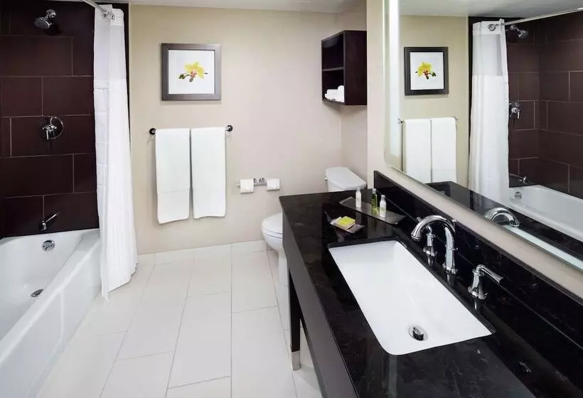 اتاق لوکس, Doubletree By Hilton Manchester Downtown