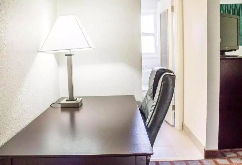 اتاق استاندارد, Baymont By Wyndham Iron Mountain