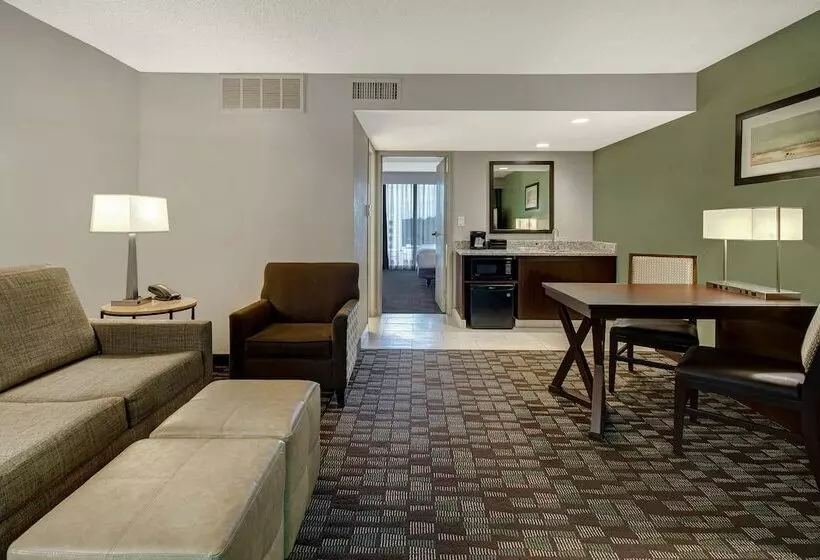 ダブルベッドスタンダードルーム, Embassy Suites By Hilton Jacksonville Baymeadows