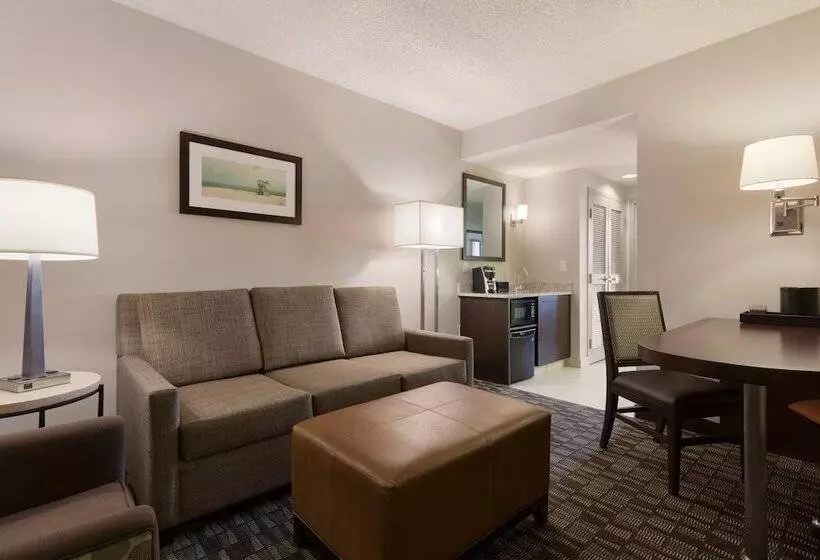 2ダブルベッドのスタンダードルーム, Embassy Suites By Hilton Jacksonville Baymeadows