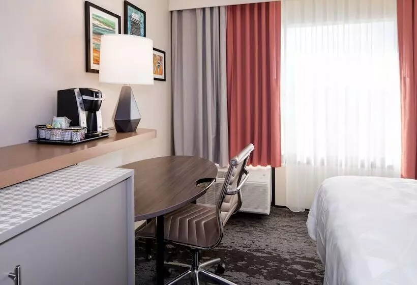 ２ダブルベッドのスタンダードルーム, Holiday Inn Washington College Pk I 95