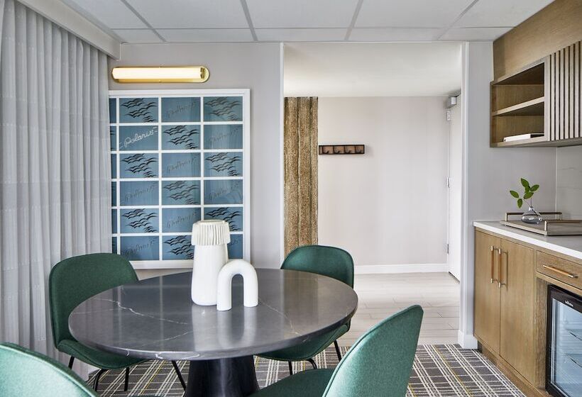 Люкс, Hyatt Regency Atlanta