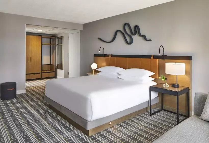 سوییت, Hyatt Regency Atlanta