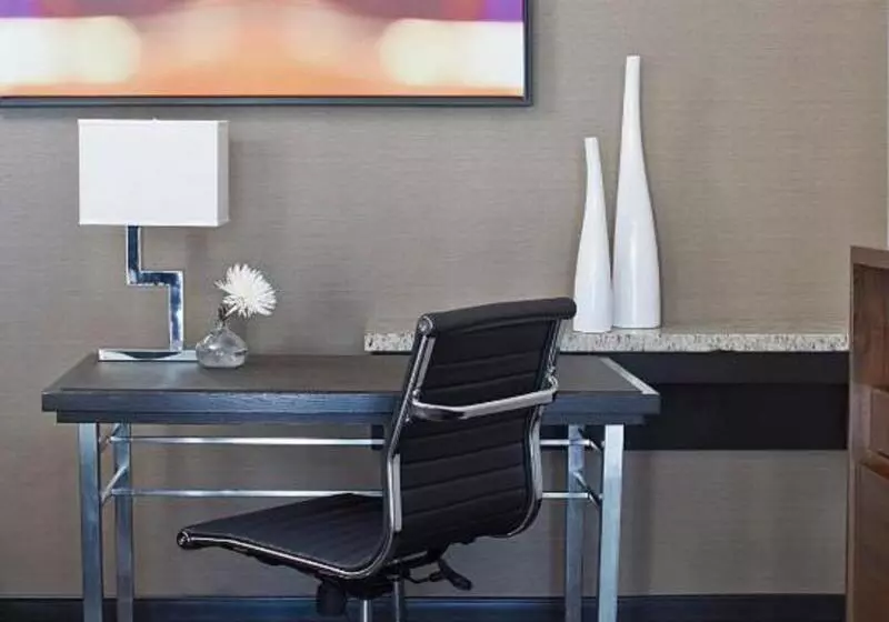 اتاق کلاب, Hyatt Regency Atlanta