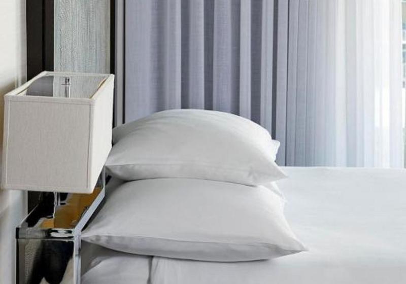 Номер Клуб, Hyatt Regency Atlanta