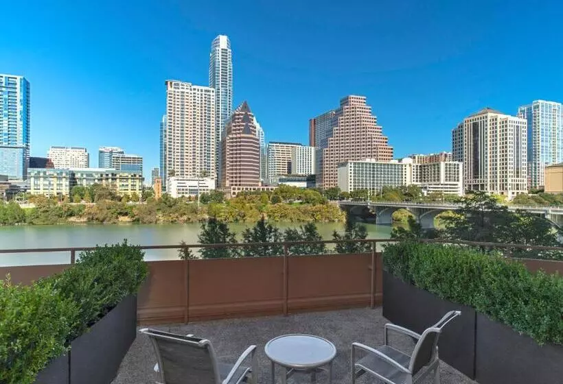 キングサイズベッドのスタンダードルーム, Hyatt Regency Austin