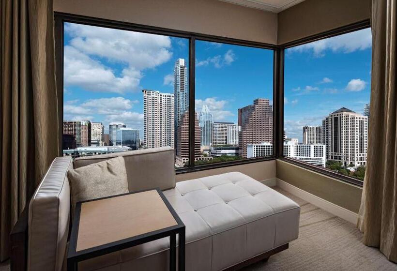 غرفة قياسية سرير ملكى, Hyatt Regency Austin