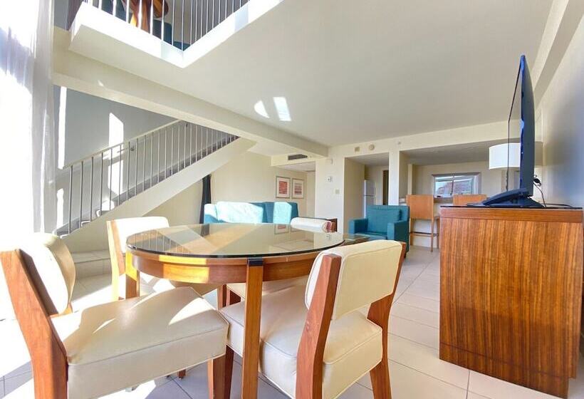 جناح, Hyatt Regency Sarasota