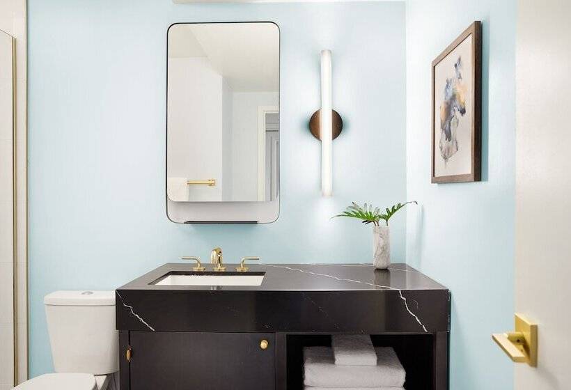 Standard Room 2 Double Beds