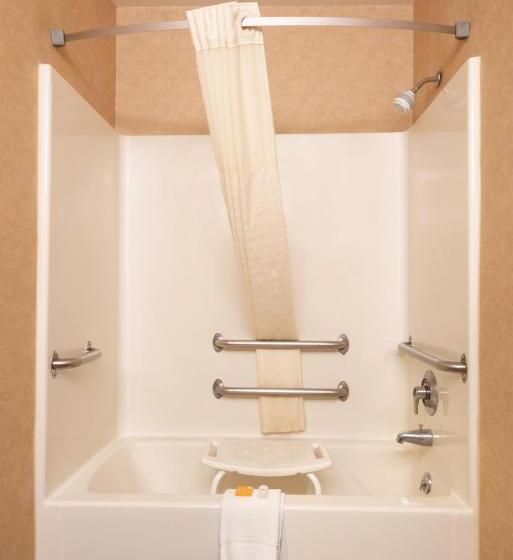 غرفة قياسية سرير كينج, La Quinta Inn By Wyndham Buffalo Airport