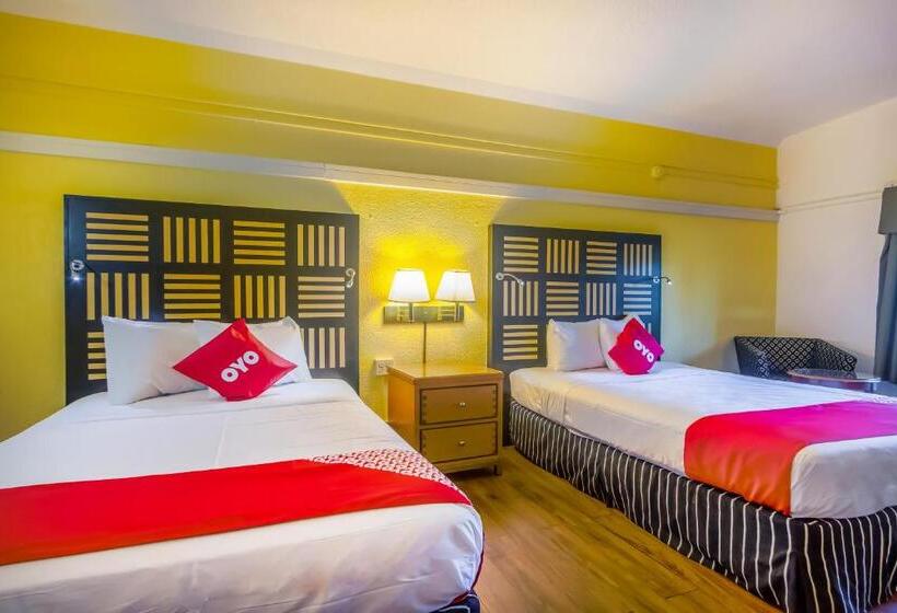 غرفه قياسيه سريرين مزدوجين, M Morgantown   Wvu Area