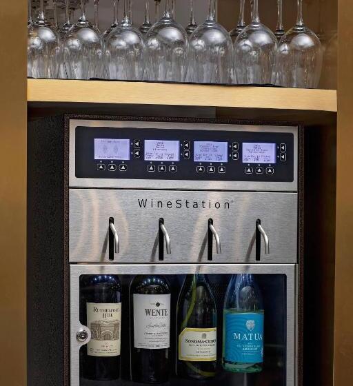 장애인을 위한 스탠다드 룸, Pleasanton Marriott