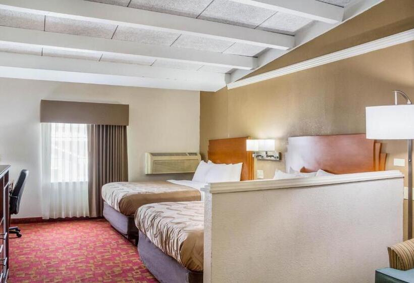 Люкс, Quality Inn & Suites Kansas City   Independence I 70 East