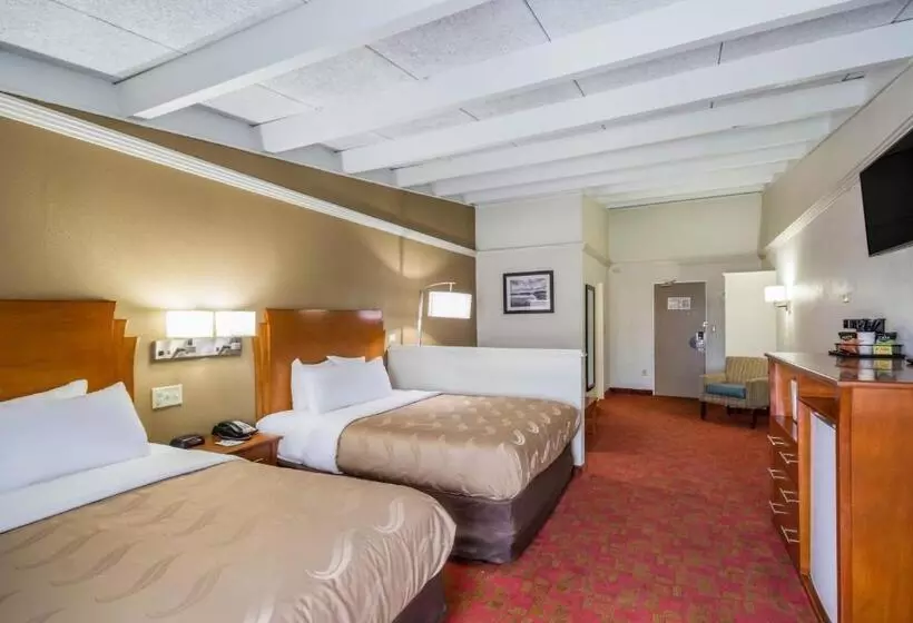 スイート, Quality Inn & Suites Kansas City   Independence I 70 East