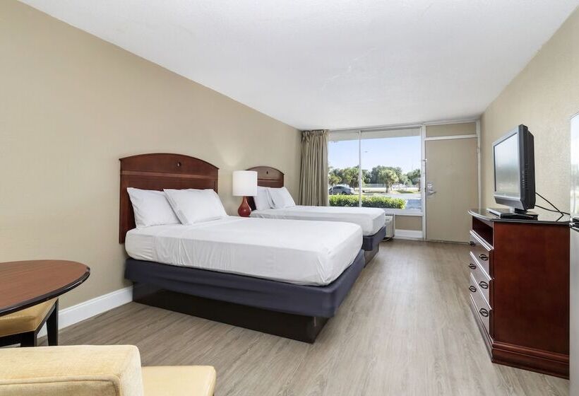 جناح, Stayable Lakeland