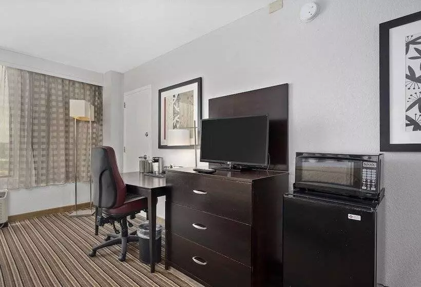 اتاق استاندارد با 2 تخت دوبل, Wyndham Garden Norfolk Downtown