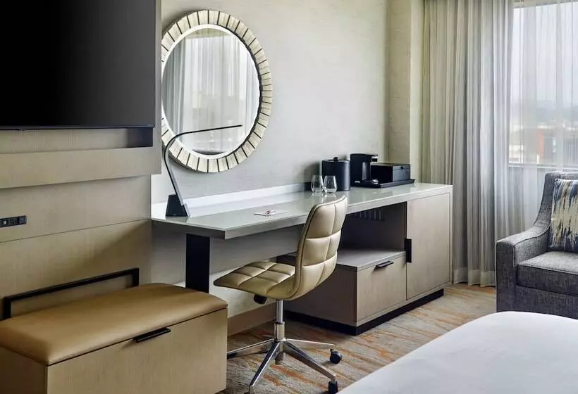 ２ダブルベッドのスタンダードルーム, Chattanooga Marriott Downtown