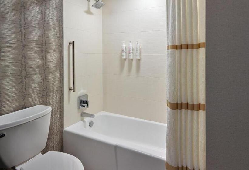 اتاق استاندارد, Chattanooga Marriott Downtown