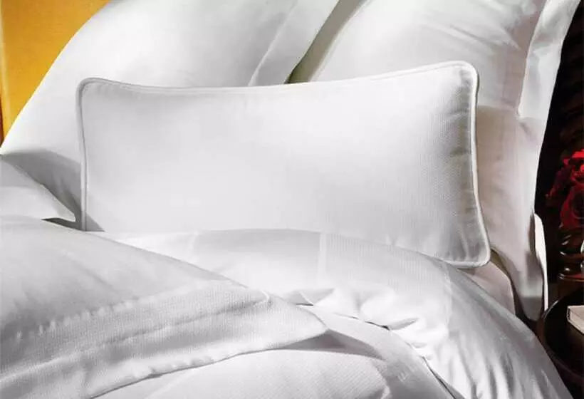 سوییت, Costa Mesa Marriott