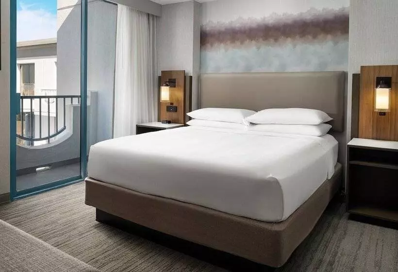 سوییت, Costa Mesa Marriott