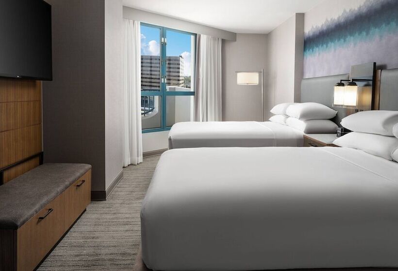 جناح, Costa Mesa Marriott