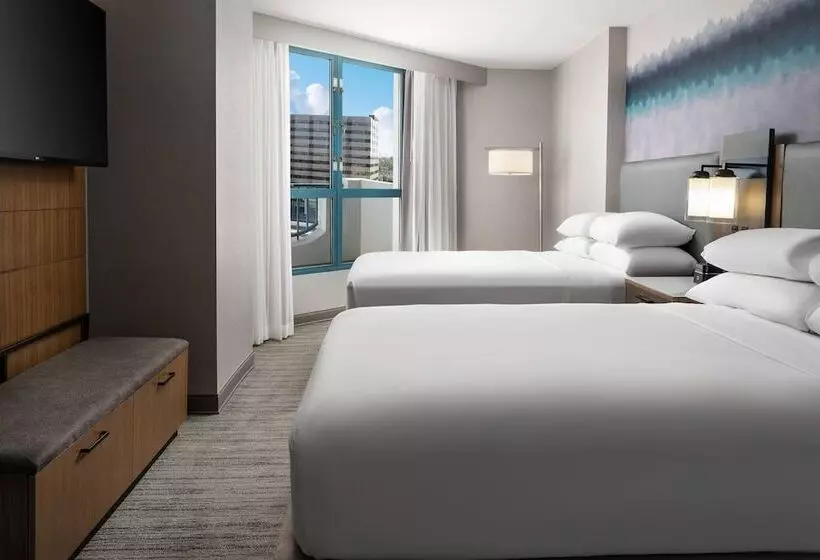 سوییت, Costa Mesa Marriott